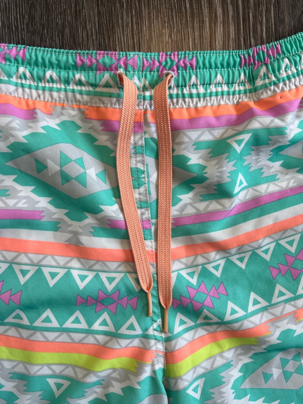 Chubbies "The En Fuegos" 5.5" Stretch Aztec Swim Trunks - Picture 3 of 8